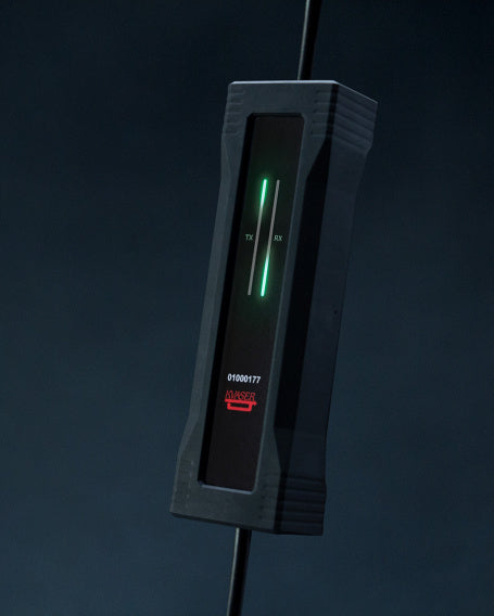 Kvaser U100 indicator view with lit LED lights front view